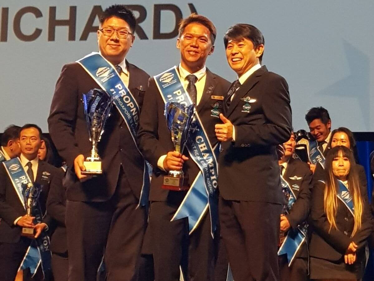 Dynamic Force Group - Annual Convention 2018 - Kingsford Waterbay - Nick & Richard on Stage